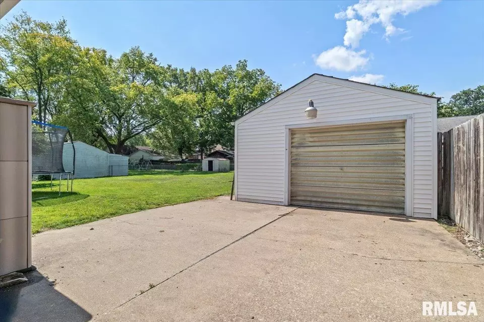  2827 S 16th St, Springfield, IL 62703 photo 26