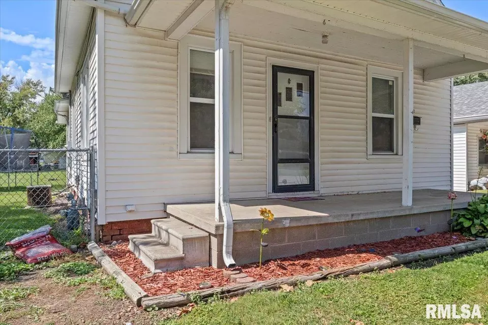  2827 S 16th St, Springfield, IL 62703 photo 3