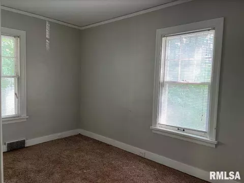 3228 S Park Ave, Springfield, IL 62704 photo 10
