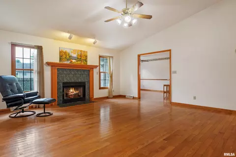 1416 Azalea Ct, Springfield, IL 62712 photo 6