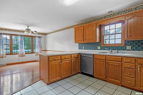 1416 Azalea Ct, Springfield, IL 62712 photo 13