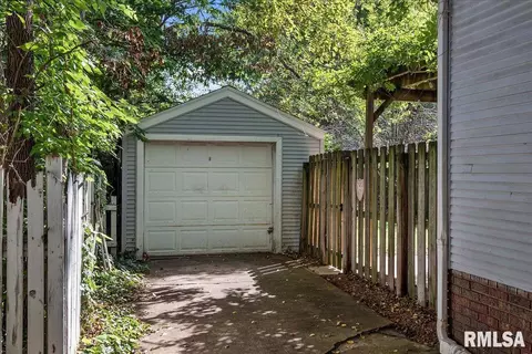 1712 Holmes Ave, Springfield, IL 62704 photo 29