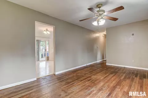 10 Midland Ct, Springfield, IL 62702 photo 6