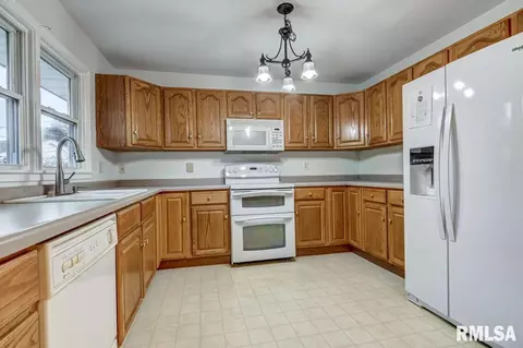 10 Midland Ct, Springfield, IL 62702 photo 11