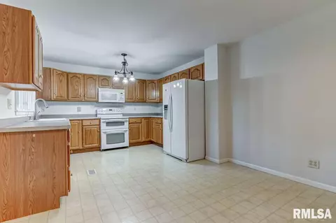 10 Midland Ct, Springfield, IL 62702 photo 13