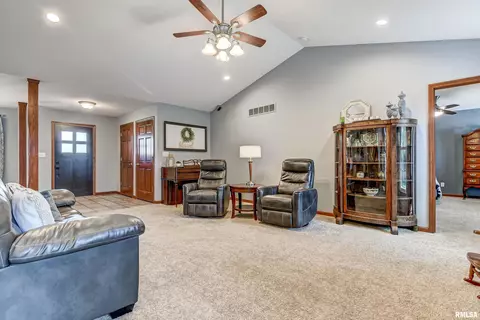 1008 Post Rd, Springfield, IL 62712 photo 11