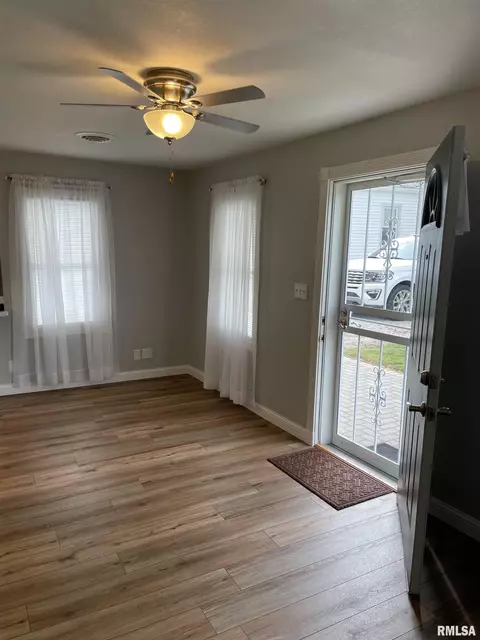 1611 Jerome Ave, Springfield, IL 62704 photo 4