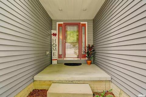 2004 Cory Dr, Springfield, IL 62702 photo 3