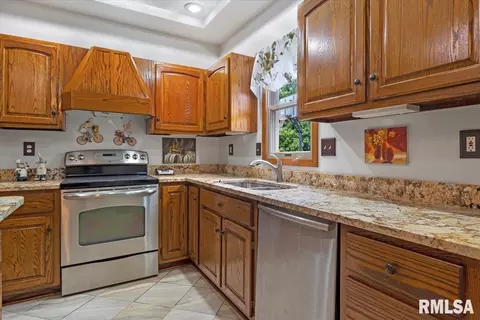 420 Clipper Rd, Springfield, IL 62711 photo 11