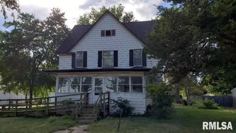 409 S Clinton St, Mclean, IL 61754 photo 1