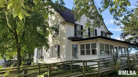 409 S Clinton St, Mclean, IL 61754 photo 3