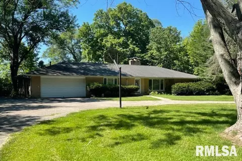 2720 E Lake Shore Dr, Springfield, IL 62712 photo 1