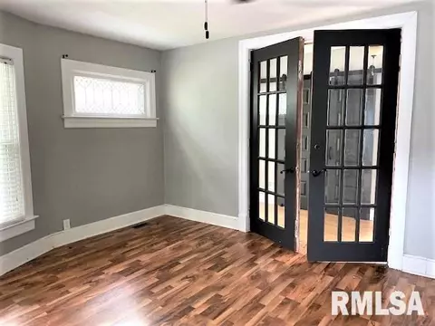 1055 N 6th St, Springfield, IL 62702 photo 30