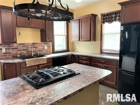 1055 N 6th St, Springfield, IL 62702 photo 21