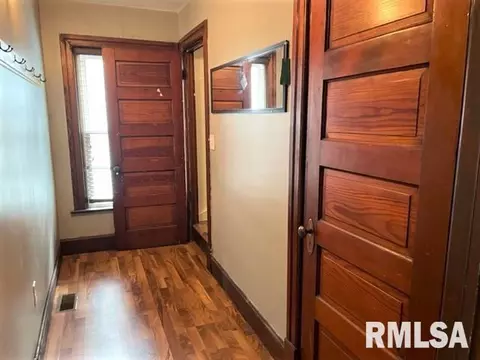 1055 N 6th St, Springfield, IL 62702 photo 40