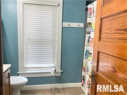 1055 N 6th St, Springfield, IL 62702 photo 39