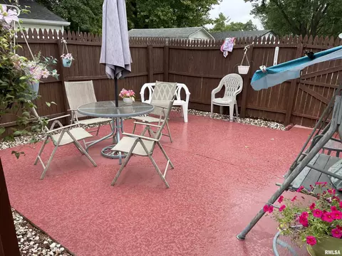 2033 Henley Rd, Springfield, IL 62702 photo 10