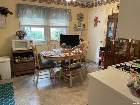 2033 Henley Rd, Springfield, IL 62702 photo 28