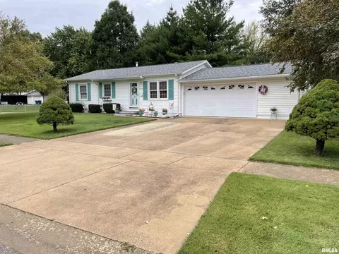 2033 Henley Rd, Springfield, IL 62702 photo 8