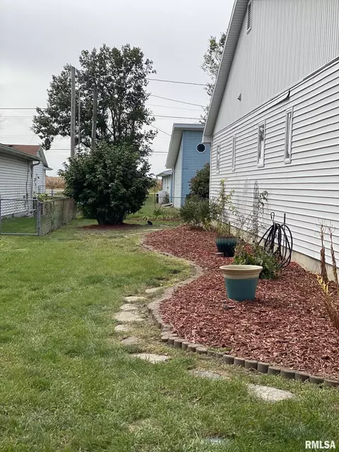 37 Lakewind Dr, Springfield, IL 62703 photo 7