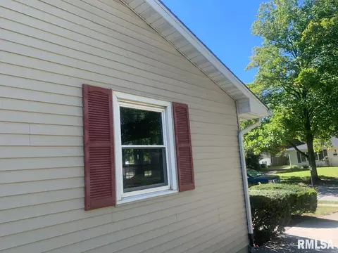 1232 Wickford St, Springfield, IL 62704 photo 5