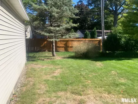 1232 Wickford St, Springfield, IL 62704 photo 8