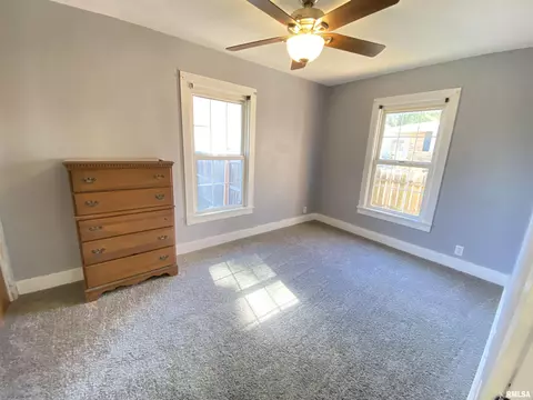 612 Spaulding St, Riverton, IL 62561 photo 9