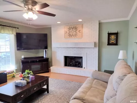 4600 Trillium Dr, Springfield, IL 62703 photo 8
