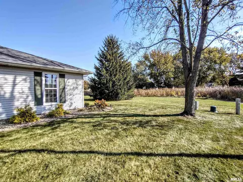 4600 Trillium Dr, Springfield, IL 62703 photo 3