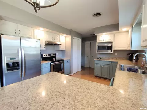 4600 Trillium Dr, Springfield, IL 62703 photo 23