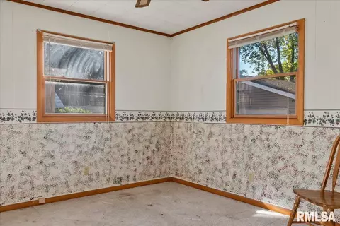 408 E Kern St, Springfield, IL 62703 photo 15