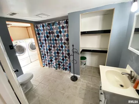 211 W 5th St, Manchester, IL 62663 photo 10