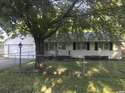3343 Stanton St, Springfield, IL 62703 photo 2