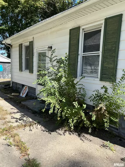 2211 E Lawrence Ave, Springfield, IL 62703 photo 1
