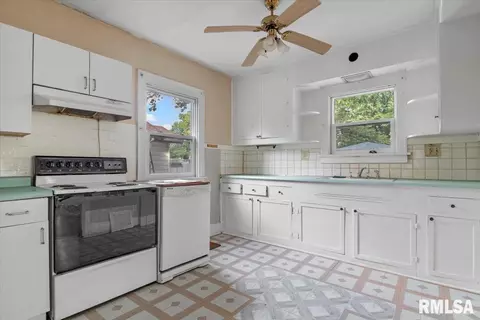 2528 S 10th St, Springfield, IL 62703 photo 13