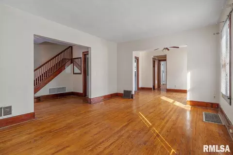 2528 S 10th St, Springfield, IL 62703 photo 6