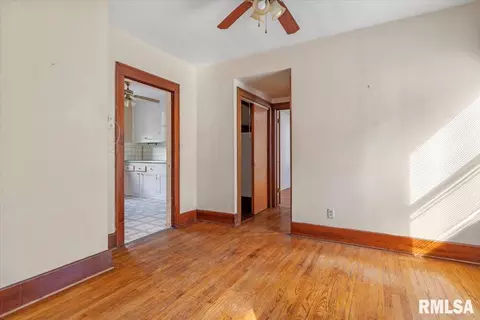 2528 S 10th St, Springfield, IL 62703 photo 8