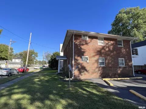 800 Converse Ave, Springfield, IL 62702 photo 2