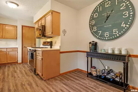 21 Royal Rd, Springfield, IL 62702 photo 12