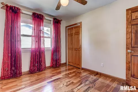 2304 Tamaroa Trl, Springfield, IL 62702 photo 32