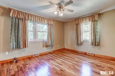 2304 Tamaroa Trl, Springfield, IL 62702 photo 28