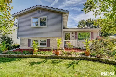 2304 Tamaroa Trl, Springfield, IL 62702 photo 2