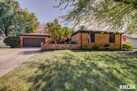 1904 Croydon Dr, Springfield, IL 62703 photo 1