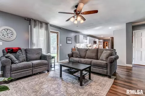 1904 Croydon Dr, Springfield, IL 62703 photo 5