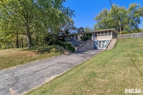 4007 Spaulding Orchard Rd, Springfield, IL 62711 photo 2