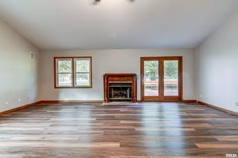 1101 Bolin Ct, Springfield, IL 62703 photo 4