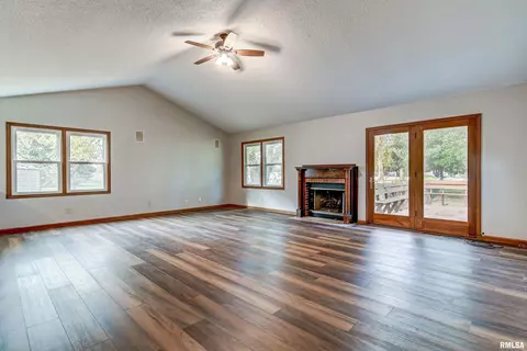 1101 Bolin Ct, Springfield, IL 62703 photo 2