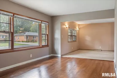 1813 Pickett St, Springfield, IL 62703 photo 6