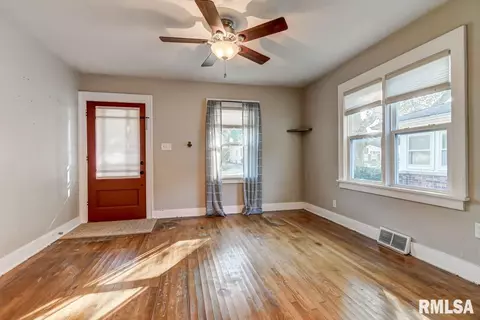 1235 Monument Ave, Springfield, IL 62702 photo 6