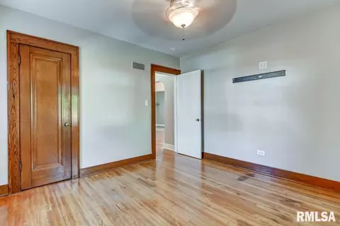 1235 Monument Ave, Springfield, IL 62702 photo 15